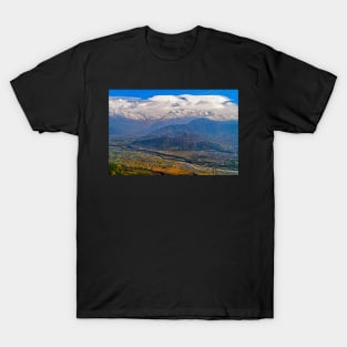 Sarangkot View. T-Shirt